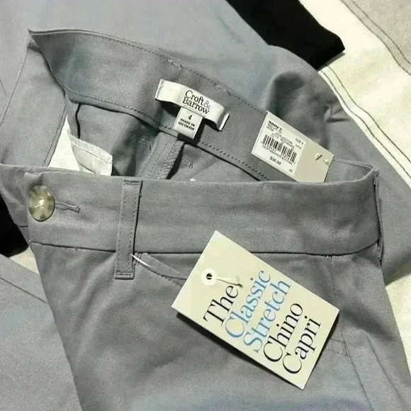 Croft & Barrow New with Tags Women’s Capri Mid Rise Size 4 Black and Gray - Picture 5 of 9